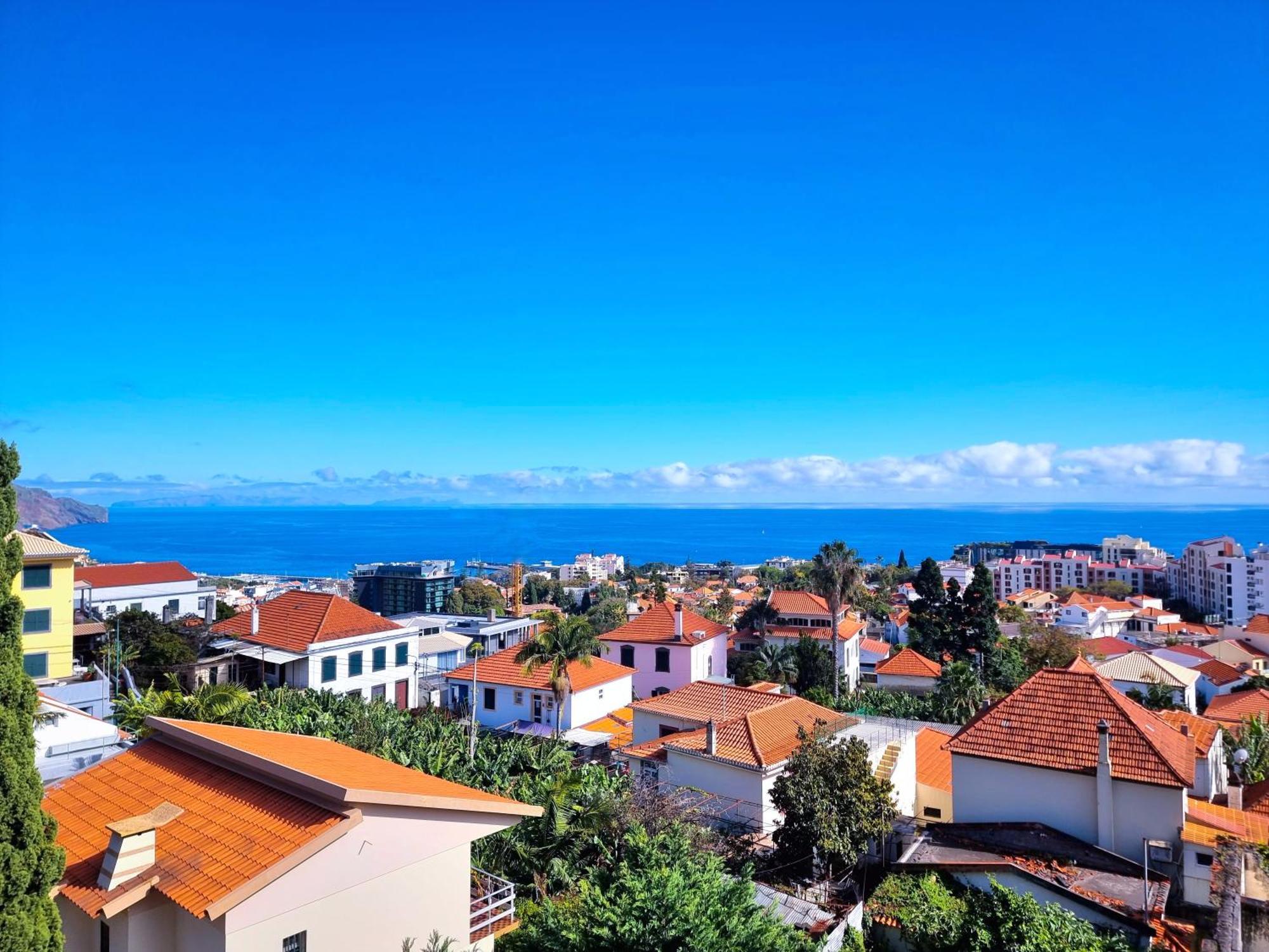 דירות Panoramic Sunrise And Sunset Views, 5 Min From Funchal, Perfect Getaway For Travelers מראה חיצוני תמונה